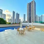 Joia E Requinte Na Beira Rio