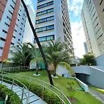 Joia E Requinte Na Beira Rio